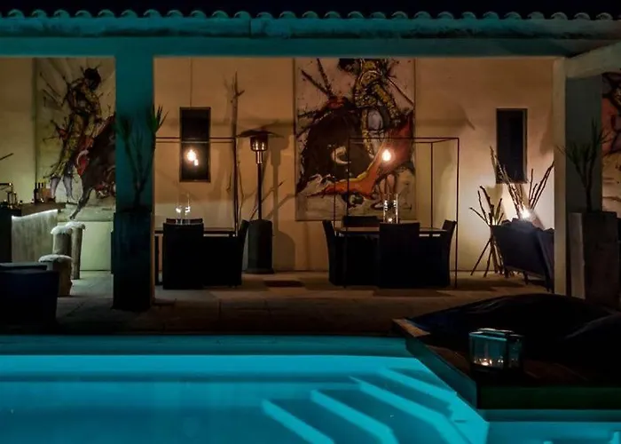 Mas Sainte Marie ,piscine Chauffée 4*